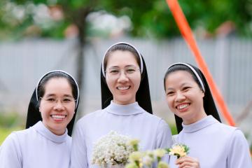 Chùm Hình ảnh số 7: Thánh lễ Tạ ơn, Nghi thức Khấn Dòng và mừng Ngân khánh Khấn Dòng năm 2026 (7)