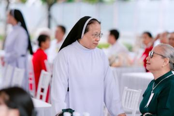 Chùm Hình ảnh số 7: Thánh lễ Tạ ơn, Nghi thức Khấn Dòng và mừng Ngân khánh Khấn Dòng năm 2026 (7)