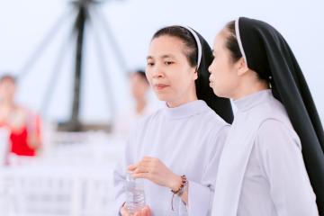 Chùm Hình ảnh số 7: Thánh lễ Tạ ơn, Nghi thức Khấn Dòng và mừng Ngân khánh Khấn Dòng năm 2026 (7)