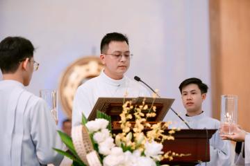 Chùm Hình ảnh số 7: Thánh lễ Tạ ơn, Nghi thức Khấn Dòng và mừng Ngân khánh Khấn Dòng năm 2026 (7)