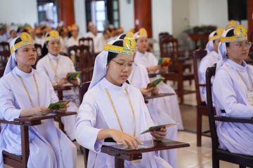 Hình ảnh 1: Cuộc thi Chung kết Tìm hiểu Tin mừng Mát thêu